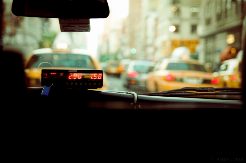 taxis-EVENOS-min_city-731334